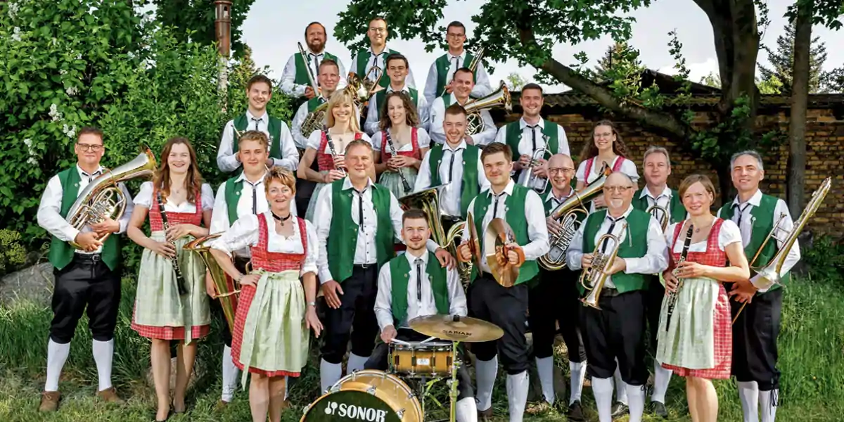 Andreas Bergener und seine Schlossberg-Musikanten Gruppenfoto